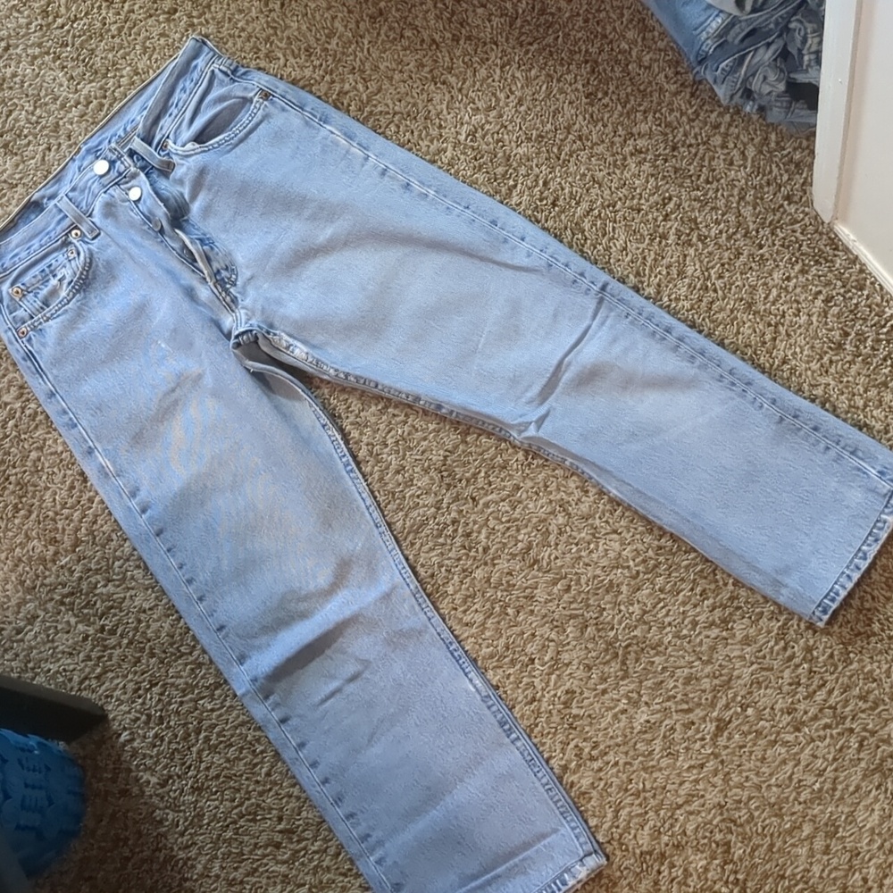 Levi's Women's Straight Leg Jeans in Light Blue